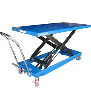 Table Ã©lÃ©vatrice manuelle Ã  ciseau pivotant de 500 kg permettant un travail Ã  une hauteur agrÃ©able pour la manipulation, le dÃ©placement, la rÃ©paratoin, lâemballage, le contrÃ´le de piÃ¨ces ou produits, le transport de piÃ¨ces etc. 