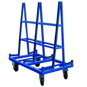 Chariot parfait pour le transport de panneaux ou de vitres. Construit en acier profilÃ©. PossÃ¨de deux roues fixes et deux pivotantes pour faciliter les mouvements.